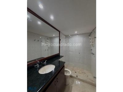Apartamento de 3 alcobas en venta en Los Balsos, Medellín, 119 m² · foto 13 de 18