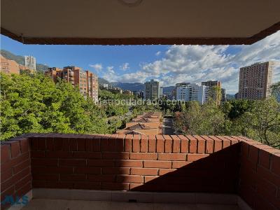 Apartamento de 3 alcobas en venta en Los Balsos, Medellín, 119 m² · foto 18 de 18