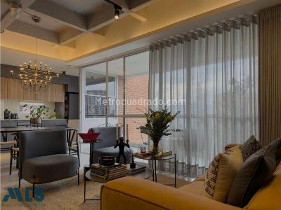 Apartamento de 3 alcobas en venta en El Esmeraldal, Envigado, 100 m² · foto 2 de 20