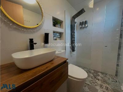 Apartamento de 3 alcobas en venta en Loma Del Escobero, Envigado, 111 m² · foto 15 de 18