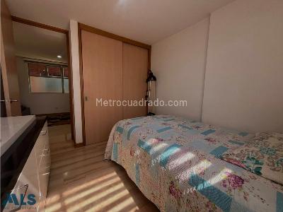 Apartamento de 3 alcobas en venta en Loma Del Escobero, Envigado, 111 m² · foto 16 de 18