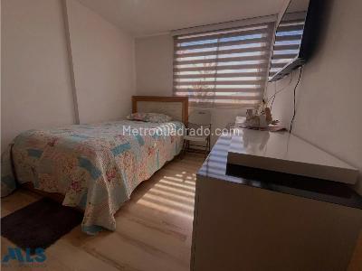 Apartamento de 3 alcobas en venta en Loma Del Escobero, Envigado, 111 m² · foto 17 de 18