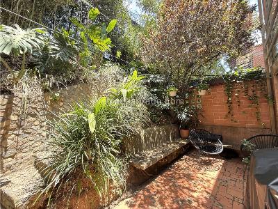 Casa de 3 alcobas en venta en Belen, Medellín, 168 m² · foto 2 de 20