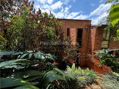 Casa de 3 alcobas en venta en Belen, Medellín, 168 m² · foto 3 de 20