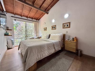 Casa de 3 alcobas en venta en Belen, Medellín, 168 m² · foto 14 de 20