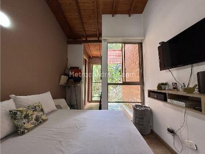 Casa de 3 alcobas en venta en Belen, Medellín, 168 m² · foto 19 de 20