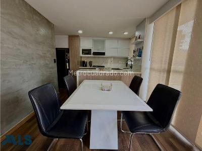 Apartamento de 3 alcobas en venta en Los Balsos, Medellín, 99 m² · foto 9 de 17