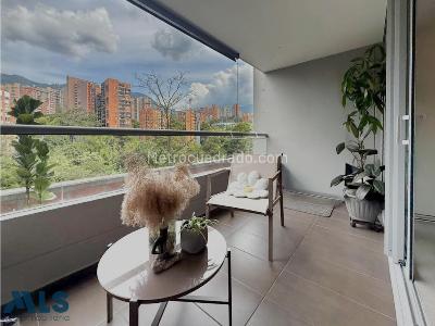 Apartamento de 2 alcobas en venta en Loma De Cumbres, Envigado, 88 m² · foto 9 de 17