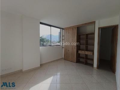 Apartamento de 3 alcobas en venta en Milan, Envigado, 81 m² · foto 10 de 13