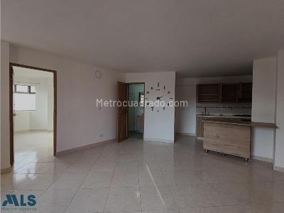 Apartamento de 3 alcobas en venta en Milan, Envigado, 81 m² · foto 2 de 13