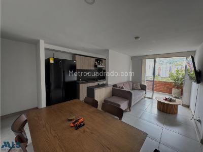Apartamento de 3 alcobas en venta en Santa Maria N°1, Itagüí, 65 m² · foto 1 de 15