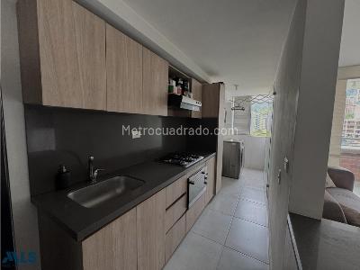 Apartamento de 3 alcobas en venta en Santa Maria N°1, Itagüí, 65 m² · foto 3 de 15