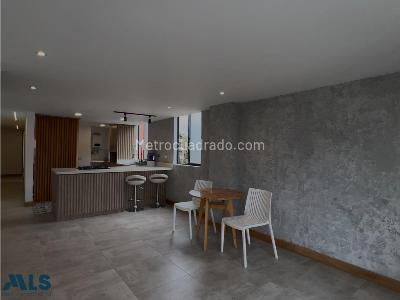 Apartamento en venta en El Portal, Envigado · foto 3 de 8