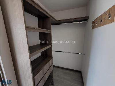 Apartamento en venta en El Esmeraldal, Envigado · foto 8 de 14