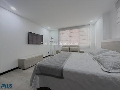 Apartamento en venta en Altos Del Poblado, Medellín · foto 11 de 13