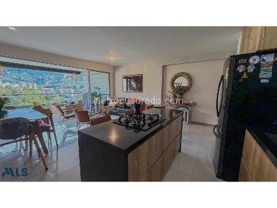 Apartamento de 3 alcobas en venta en Loma De Las Brujas, Envigado, 135 m² · foto 3 de 14
