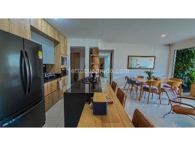 Apartamento de 3 alcobas en venta en Loma De Las Brujas, Envigado, 135 m² · foto 4 de 14