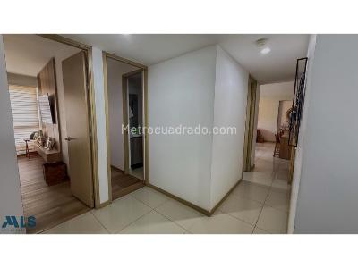 Apartamento de 3 alcobas en venta en Loma De Las Brujas, Envigado, 135 m² · foto 8 de 14