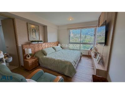 Apartamento de 3 alcobas en venta en Loma De Las Brujas, Envigado, 135 m² · foto 12 de 14