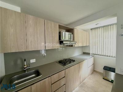 Apartamento de 3 alcobas en venta en La Cuenca, Envigado, 66 m² · foto 4 de 14