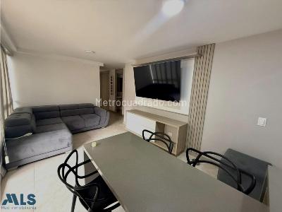 Apartamento de 3 alcobas en venta en La Cuenca, Envigado, 66 m² · foto 7 de 14
