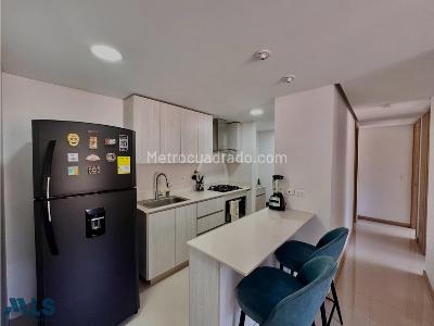 Apartamento de 2 alcobas en venta en El Chingui, Envigado, 70 m² · foto 4 de 14