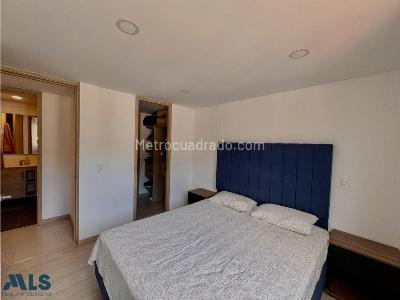 Apartamento de 2 alcobas en venta en El Chingui, Envigado, 70 m² · foto 11 de 14