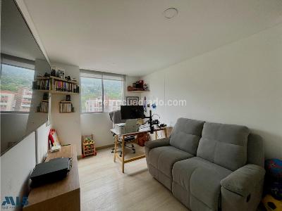 Apartamento de 2 alcobas en venta en El Chingui, Envigado, 83 m² · foto 14 de 20
