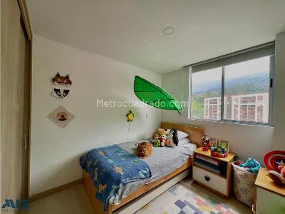 Apartamento de 2 alcobas en venta en El Chingui, Envigado, 83 m² · foto 17 de 20