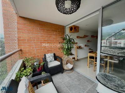Apartamento de 2 alcobas en venta en El Chingui, Envigado, 83 m² · foto 1 de 20