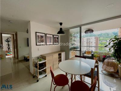 Apartamento de 2 alcobas en venta en El Chingui, Envigado, 83 m² · foto 3 de 20