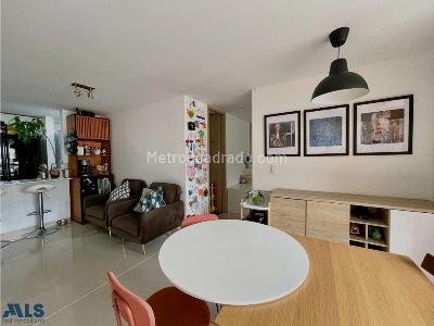 Apartamento de 2 alcobas en venta en El Chingui, Envigado, 83 m² · foto 7 de 20