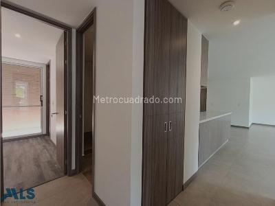 Apartamento de 3 alcobas en venta en Pontevedra, Envigado, 118 m² · foto 18 de 20