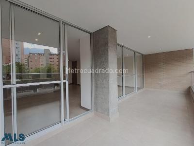 Apartamento de 3 alcobas en venta en Pontevedra, Envigado, 118 m² · foto 4 de 20