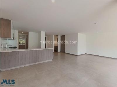 Apartamento de 3 alcobas en venta en Pontevedra, Envigado, 118 m² · foto 7 de 20