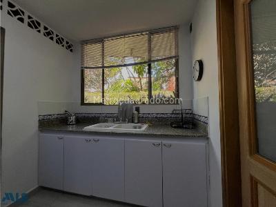 Casa de 3 alcobas en venta en Loma Del Chocho, Envigado, 165 m² · foto 12 de 20