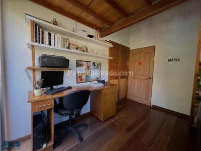 Casa de 3 alcobas en venta en Loma Del Chocho, Envigado, 165 m² · foto 20 de 20