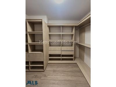 Apartamento de 2 alcobas en venta en Loma De Los Gonzalez, Medellín, 104 m² · foto 10 de 14