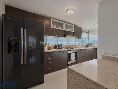 Apartamento de 3 alcobas en venta en Los Balsos, Medellín, 116 m² · foto 5 de 13