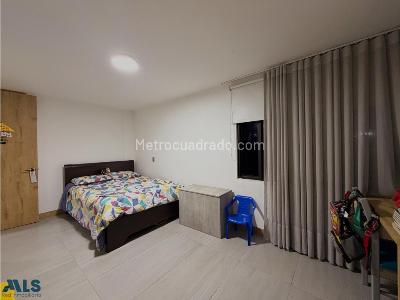 Apartamento de 3 alcobas en venta en Loma Del Encierro, Medellín, 134 m² · foto 15 de 20