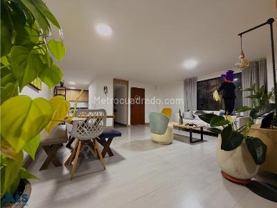Apartamento de 3 alcobas en venta en Loma Del Encierro, Medellín, 134 m² · foto 2 de 20