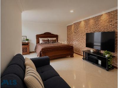 Apartamento de 3 alcobas en venta en Loma De Las Brujas, Envigado, 153 m² · foto 10 de 17