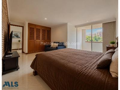 Apartamento de 3 alcobas en venta en Loma De Las Brujas, Envigado, 153 m² · foto 11 de 17