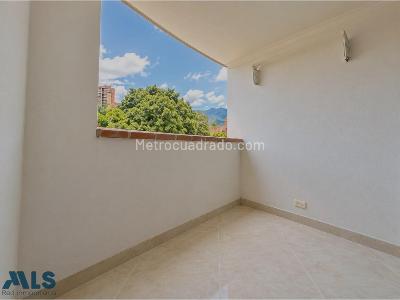 Apartamento de 3 alcobas en venta en Loma De Las Brujas, Envigado, 153 m² · foto 12 de 17