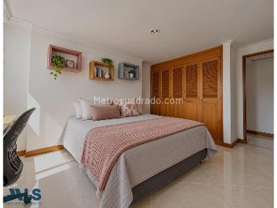 Apartamento de 3 alcobas en venta en Loma De Las Brujas, Envigado, 153 m² · foto 15 de 17