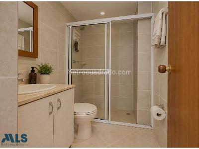 Apartamento de 3 alcobas en venta en Loma De Las Brujas, Envigado, 153 m² · foto 17 de 17