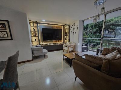 Apartamento de 2 alcobas en venta en Loma De Cumbres, Envigado, 76 m² · foto 2 de 16