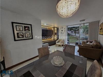 Apartamento de 2 alcobas en venta en Loma De Cumbres, Envigado, 76 m² · foto 5 de 16