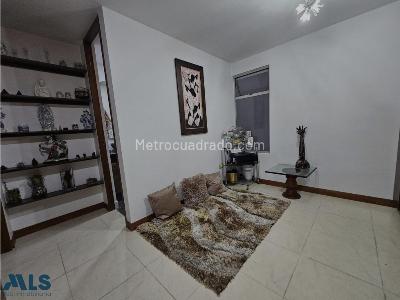 Apartamento de 2 alcobas en venta en Loma De Cumbres, Envigado, 76 m² · foto 8 de 16