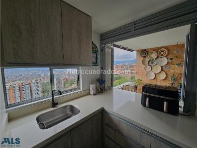Apartamento de 3 alcobas en venta en Loma De Las Brujas, Envigado, 121 m² · foto 10 de 15